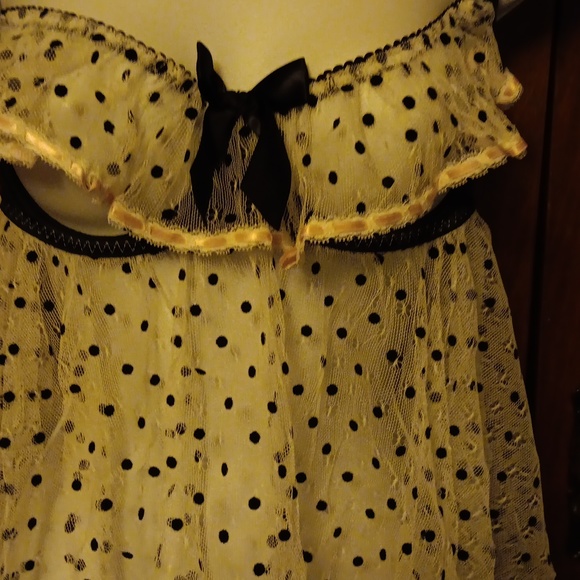 NWT VICTORIA SECRETS WHITE POLKA DOT BABY DOLL - 36B - Picture 3 of 7